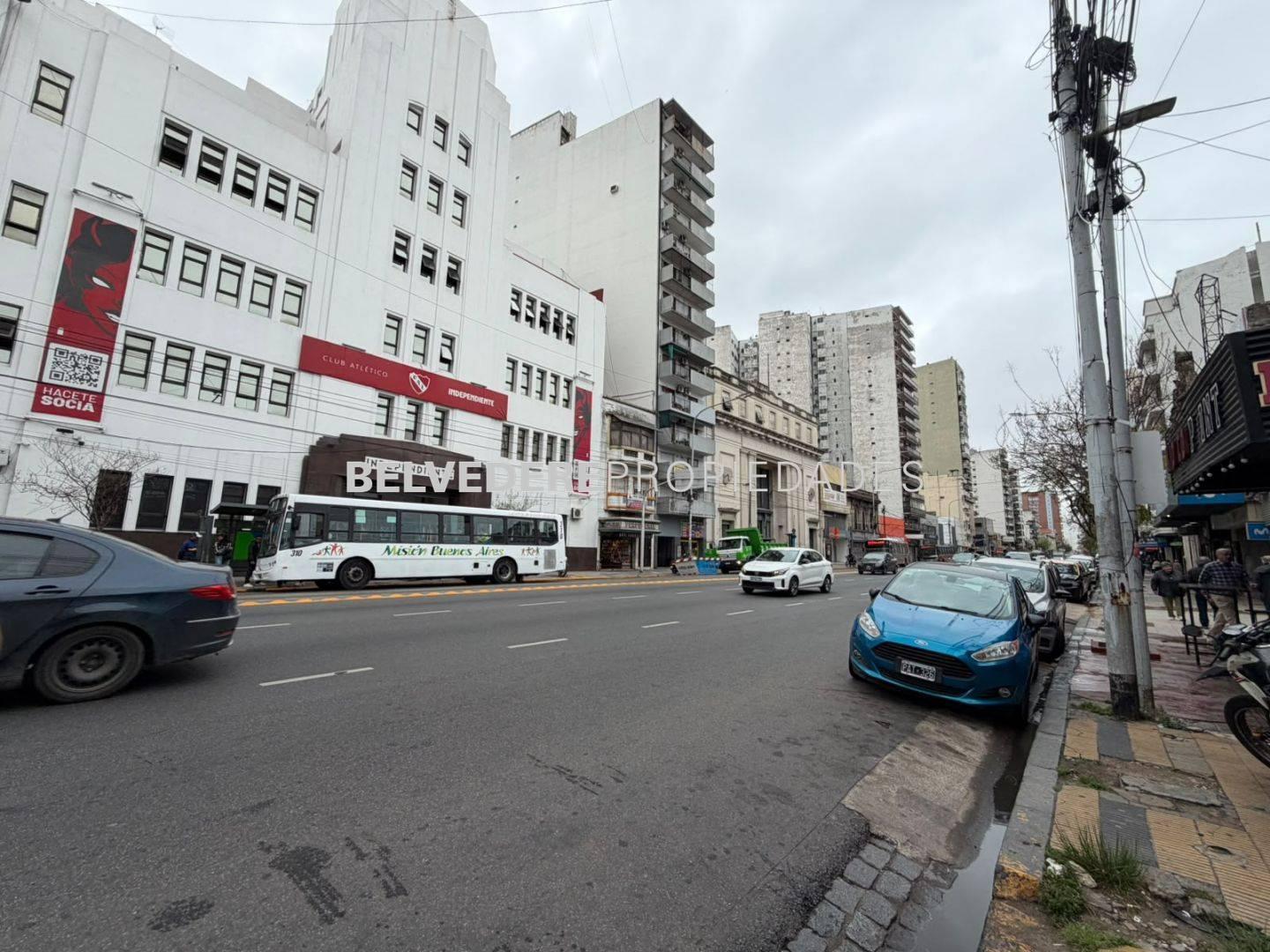 Foto de Lote 1.100 m² s/ Av. Mitre - Hasta 6.050 m² construibles - Avellaneda, imagen 4
