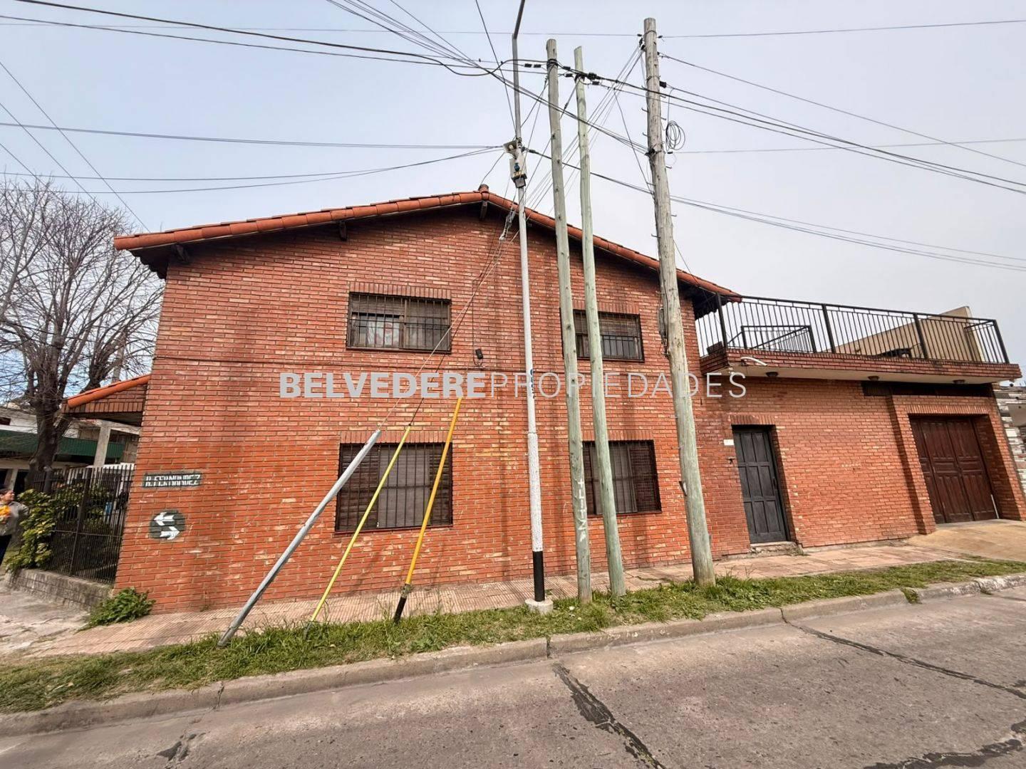 Foto de AMPLIA CASA EN WILDE CON GARAGE, PATIO, TERRAZA Y DEPARTAMENTO, imagen 4