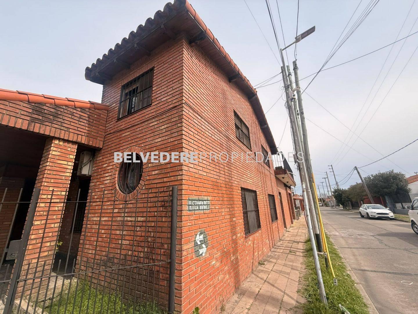 Foto de AMPLIA CASA EN WILDE CON GARAGE, PATIO, TERRAZA Y DEPARTAMENTO, imagen 3