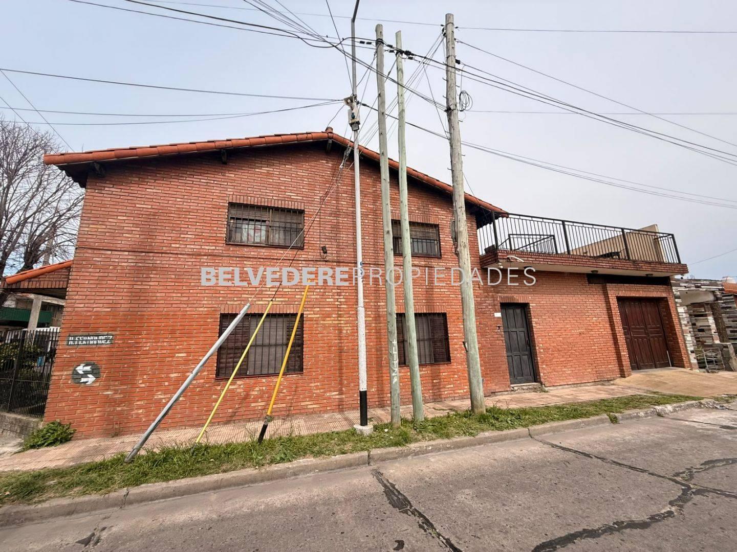 Foto de AMPLIA CASA EN WILDE CON GARAGE, PATIO, TERRAZA Y DEPARTAMENTO, imagen 5