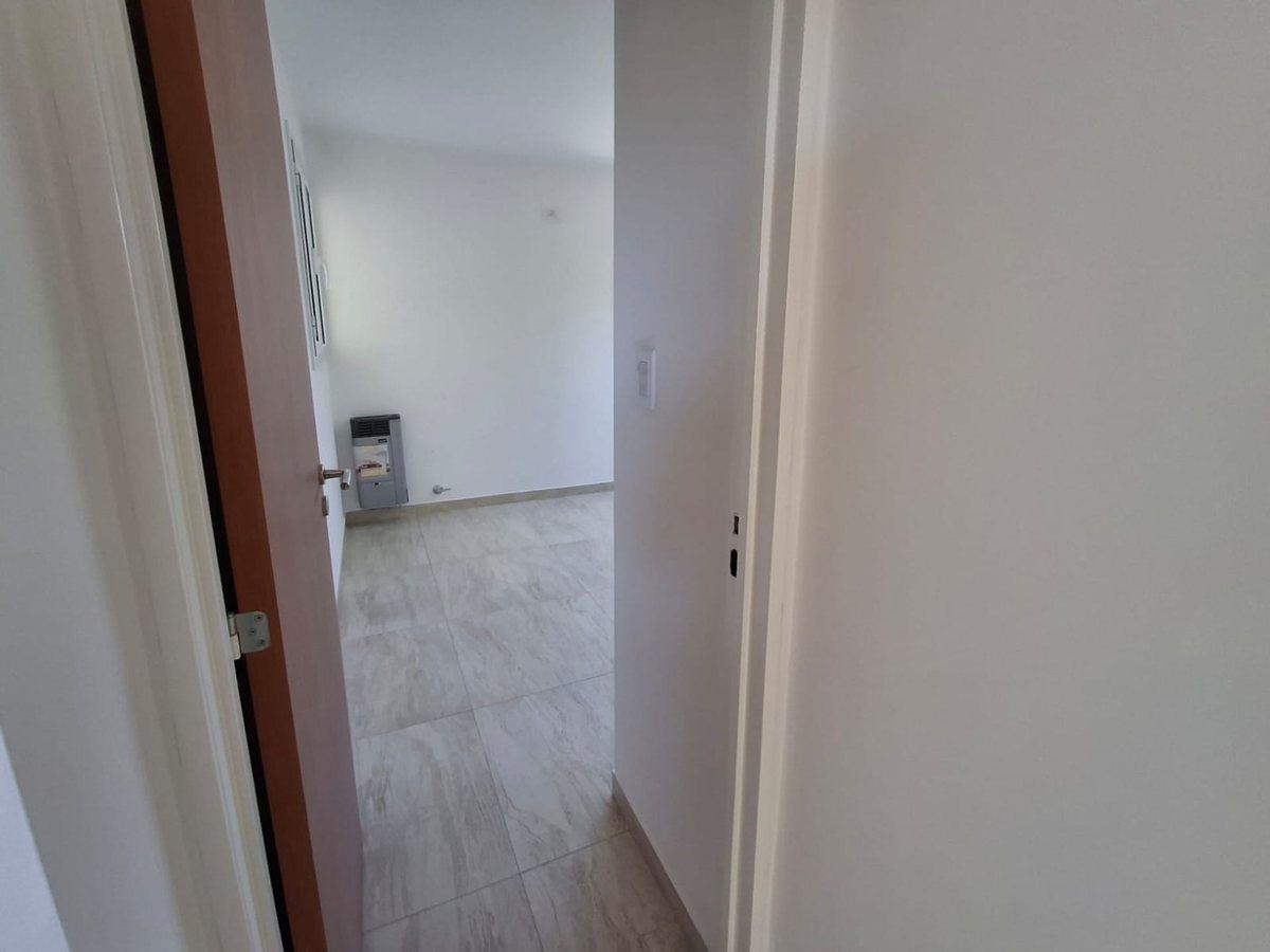 Venta Casa 3 Dorm. Barrio Paraiso del Limay 2