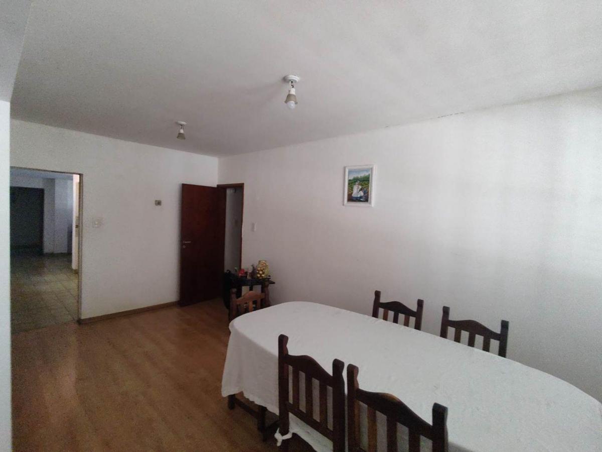 Venta Casa 4 Dorms. C/cochera Manzanar Cipolletti 2