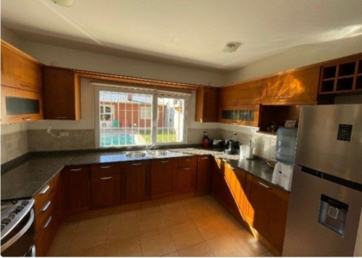 Venta Casa Nivel Gerencial 4 Dorm. Plottier 3