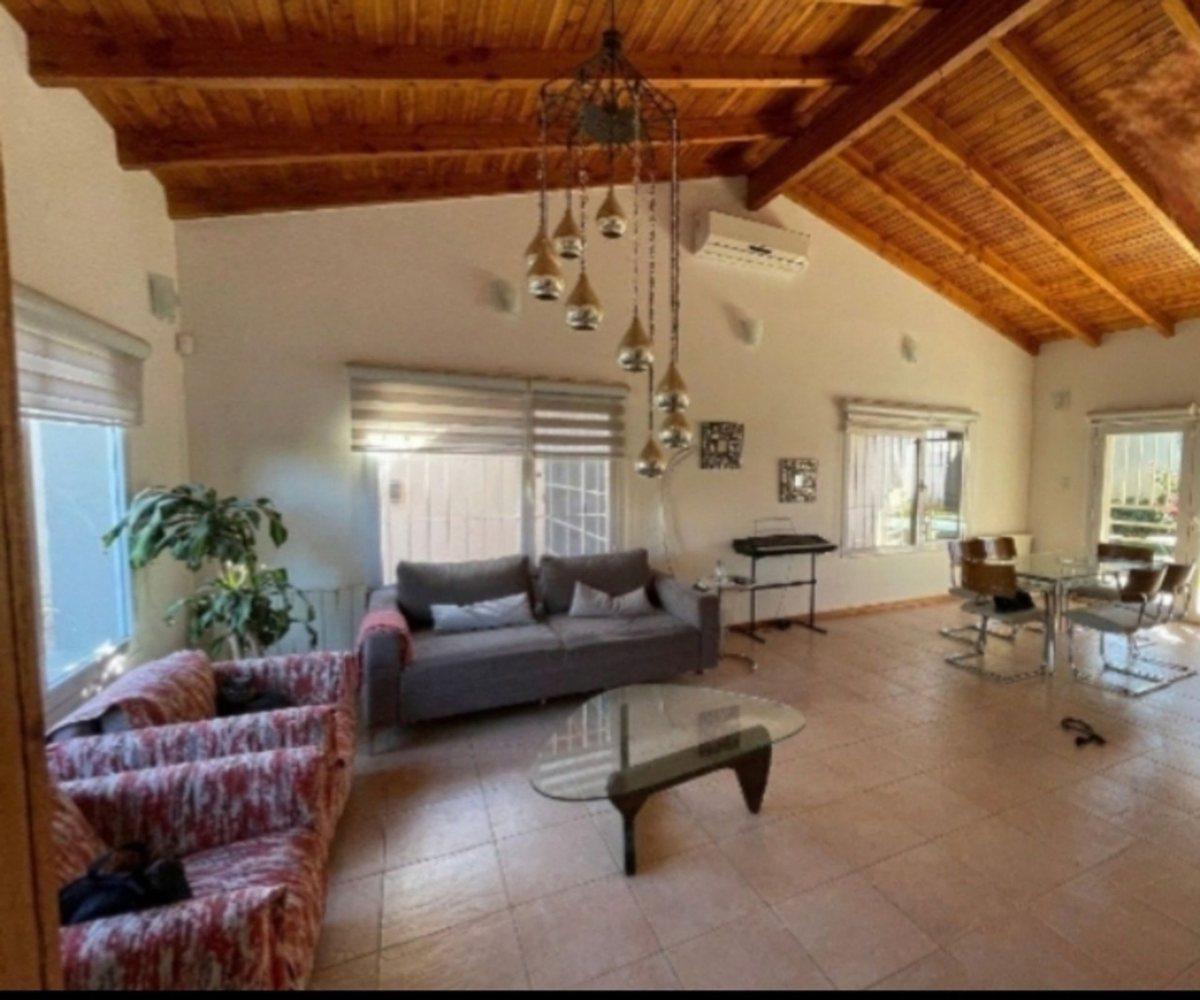 Venta Casa Nivel Gerencial 4 Dorm. Plottier 4