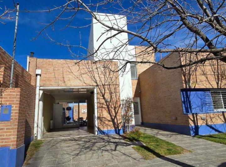 VENTA CASA 3 DORM CON PILETA EN CIPO 3