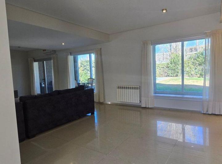 ALQUILER CASA BARRIO PRIVADO COSTA AZUL 5