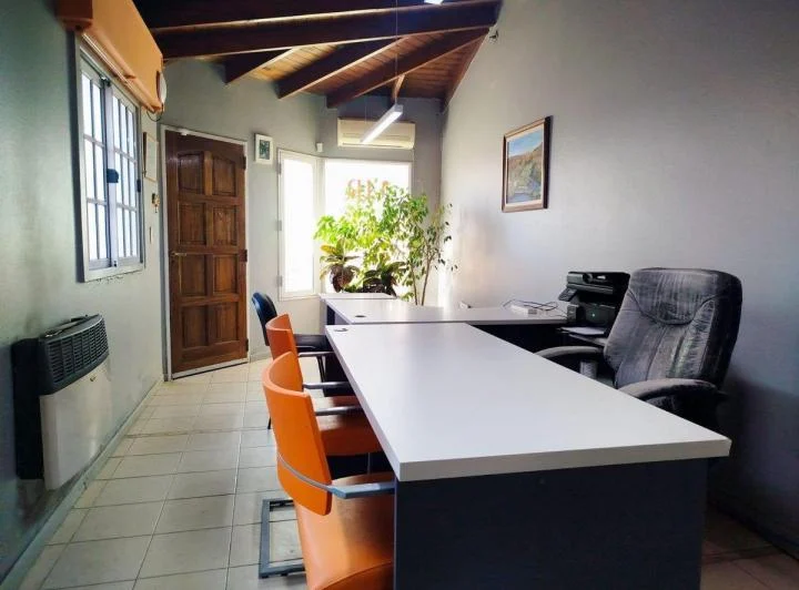 ALQUILER DE CASA EN PLOTTIER 2