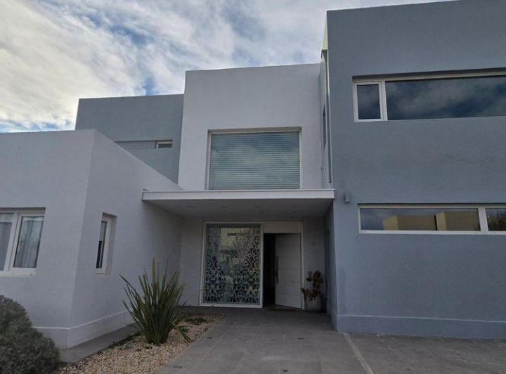 ALQUILER CASA BARRIO PRIVADO SAUCES DEL LIMAY 4