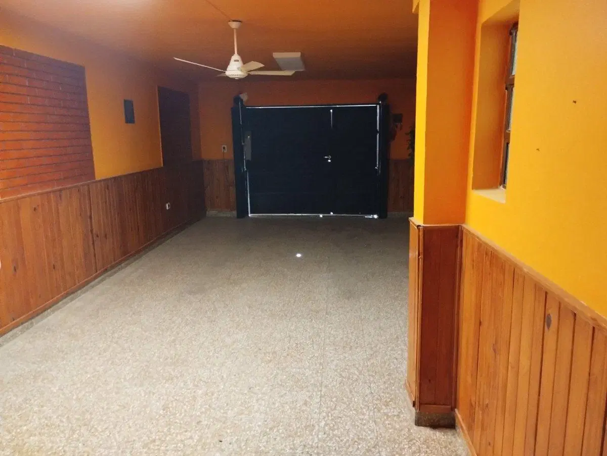 VENTA CASA 3 DORMITORIOS, PLAZA HUINCUL 5