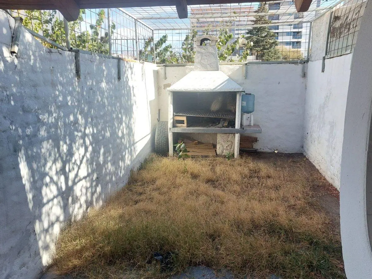 VENTA TRÍPLEX APTO CRÉDITO - B° SANTA GENOVEVA 3
