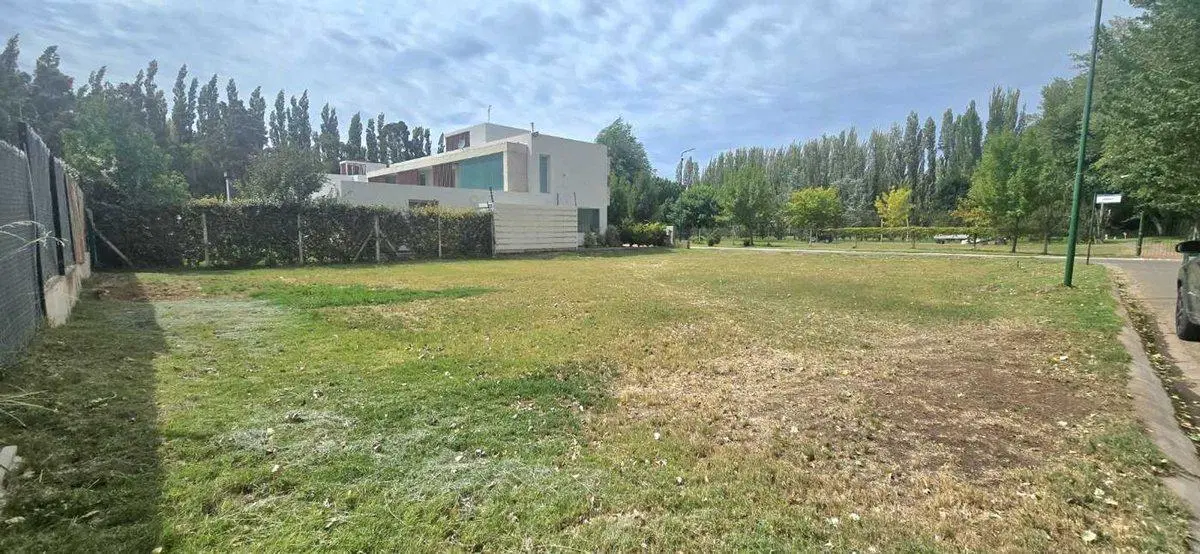 VENTA LOTE LA COMARCA, CENTENARIO 2