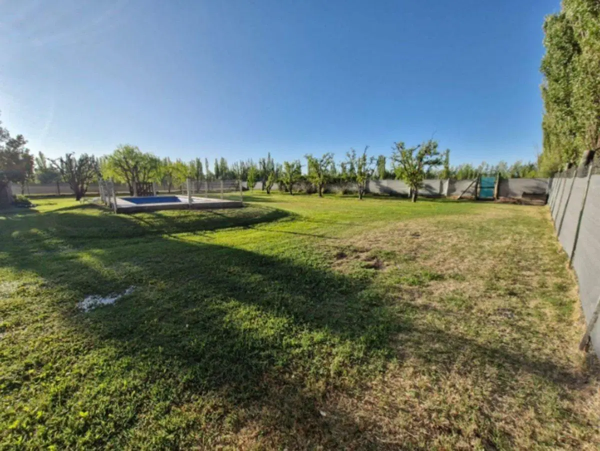 VENTA CASA QUINTA 3 DORM. PILETA 5 HA, FDEZ ORO 2