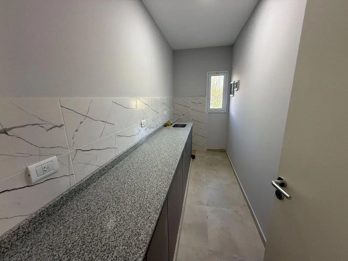 VENTA DE CASA A ESTRENAR BARRIO SAUCES DEL LIMAY 2