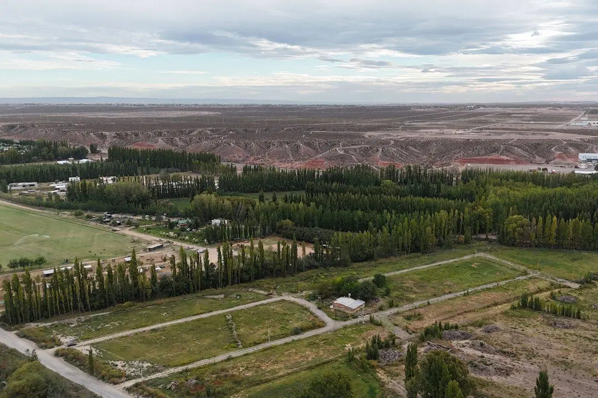 VENTA LOTES B° LA EMILCE DESDE 400M2 - CENTENARIO 4