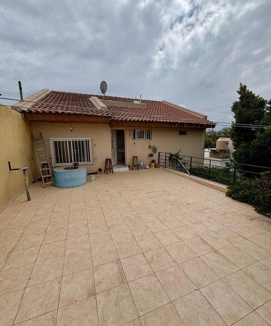 VENTA CASA TRES DORMITORIOS MAS DEPARTAMENTO
