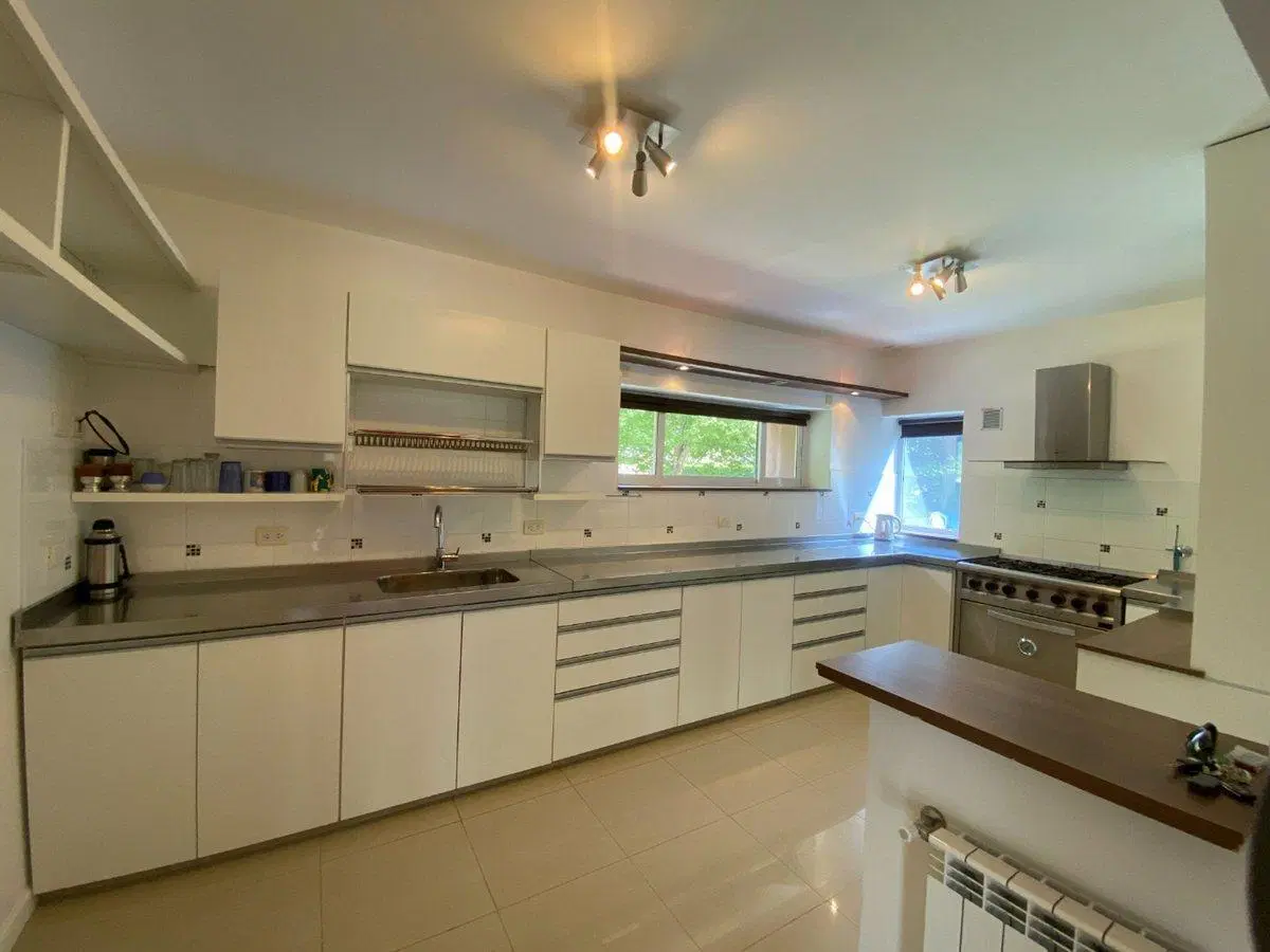 CASA 3 DORMITORIOS EN VENTA EN PLOTTIER B° PRIVADO 5