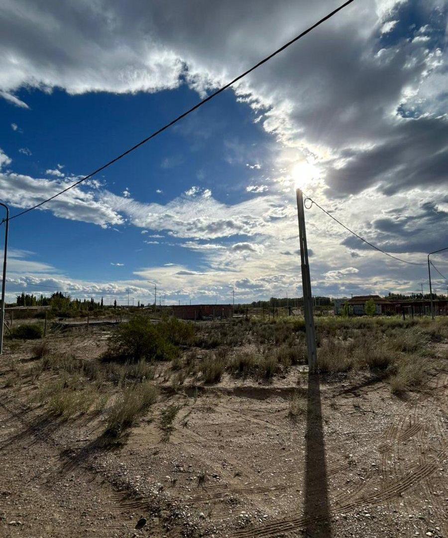 VENTA LOTE EN ESQUINA - JARDINES DEL LIMAY