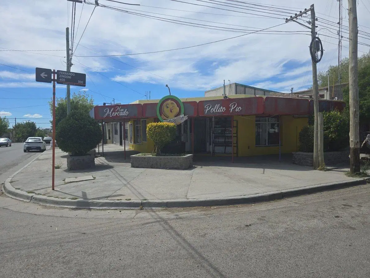 VENTA CASA + LOCAL COMERCIAL + 5 DPTOS 4