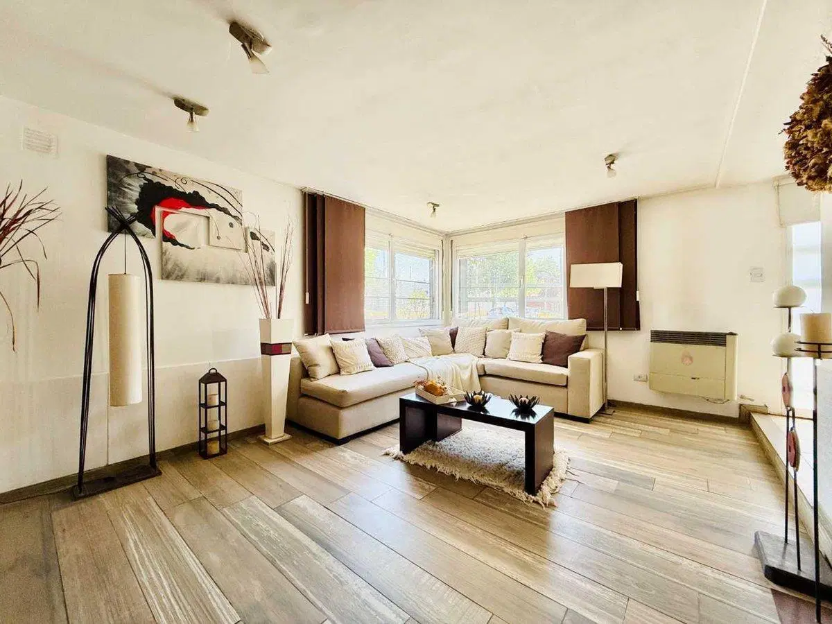 VENTA CASA 3 DORMITORIOS CENTRO NEUQUEN 3