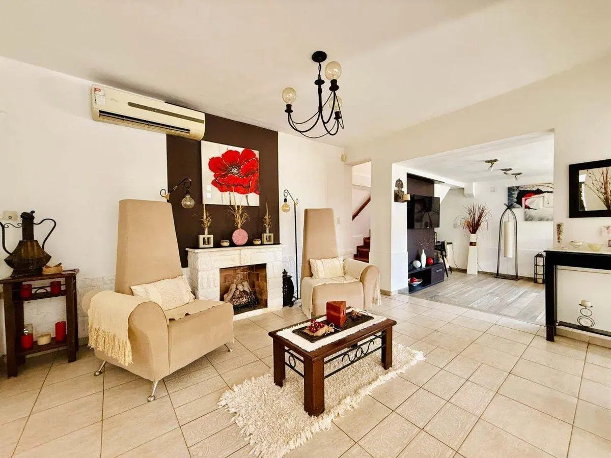 VENTA CASA 3 DORMITORIOS CENTRO NEUQUEN 2
