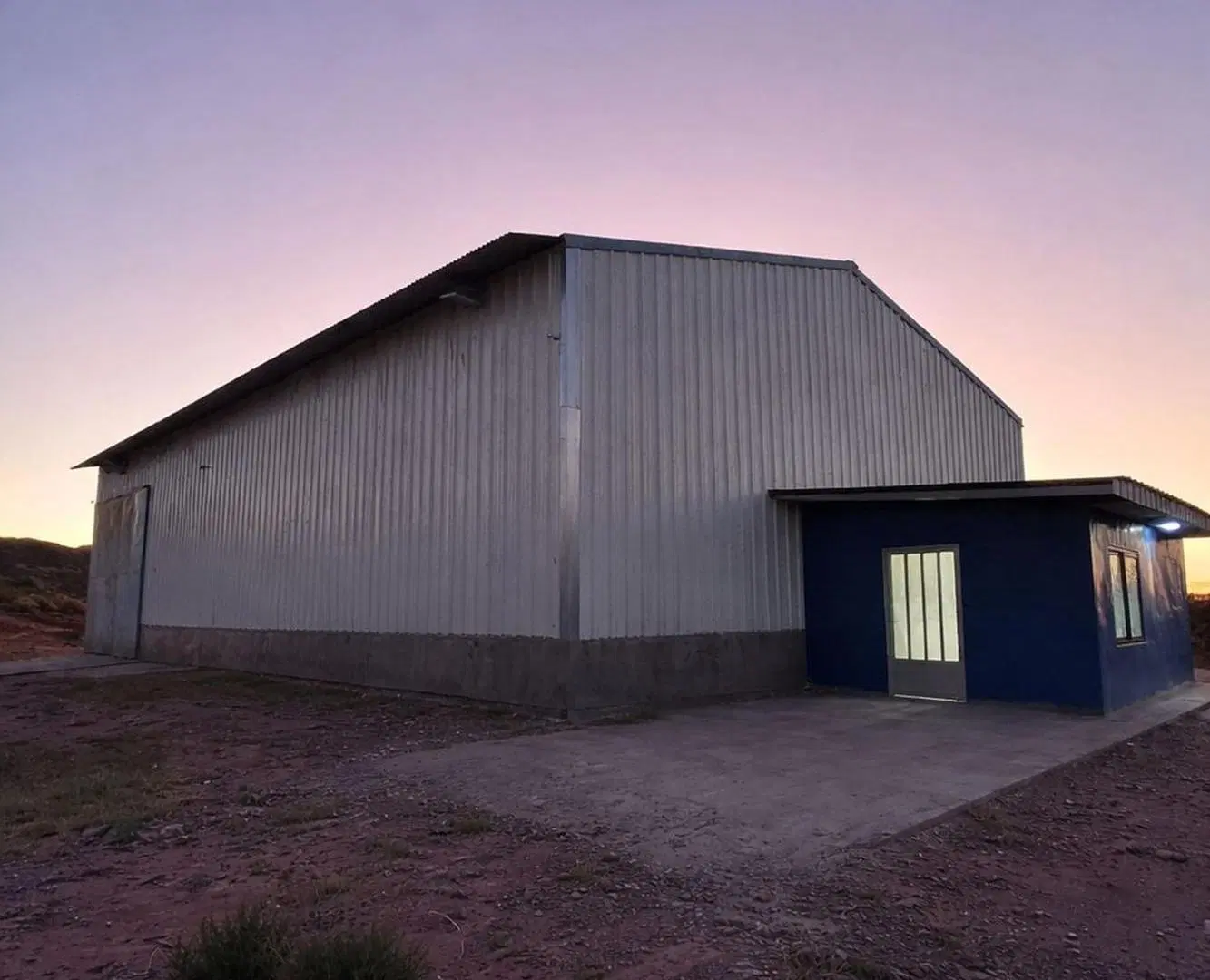ALQUILER BASE INDUSTRIAL RINCON DE LOS SAUSES 2