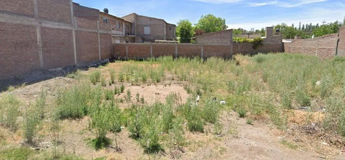 VENTA LOTE ZONA CENTRO CINCO SALTOS 4