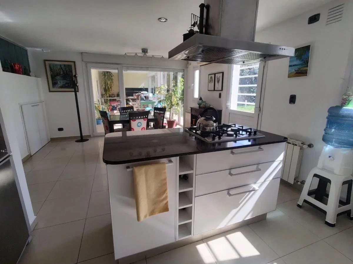 VENTA CASA 3 DORMITORIOS SANTA GENOVEVA 3