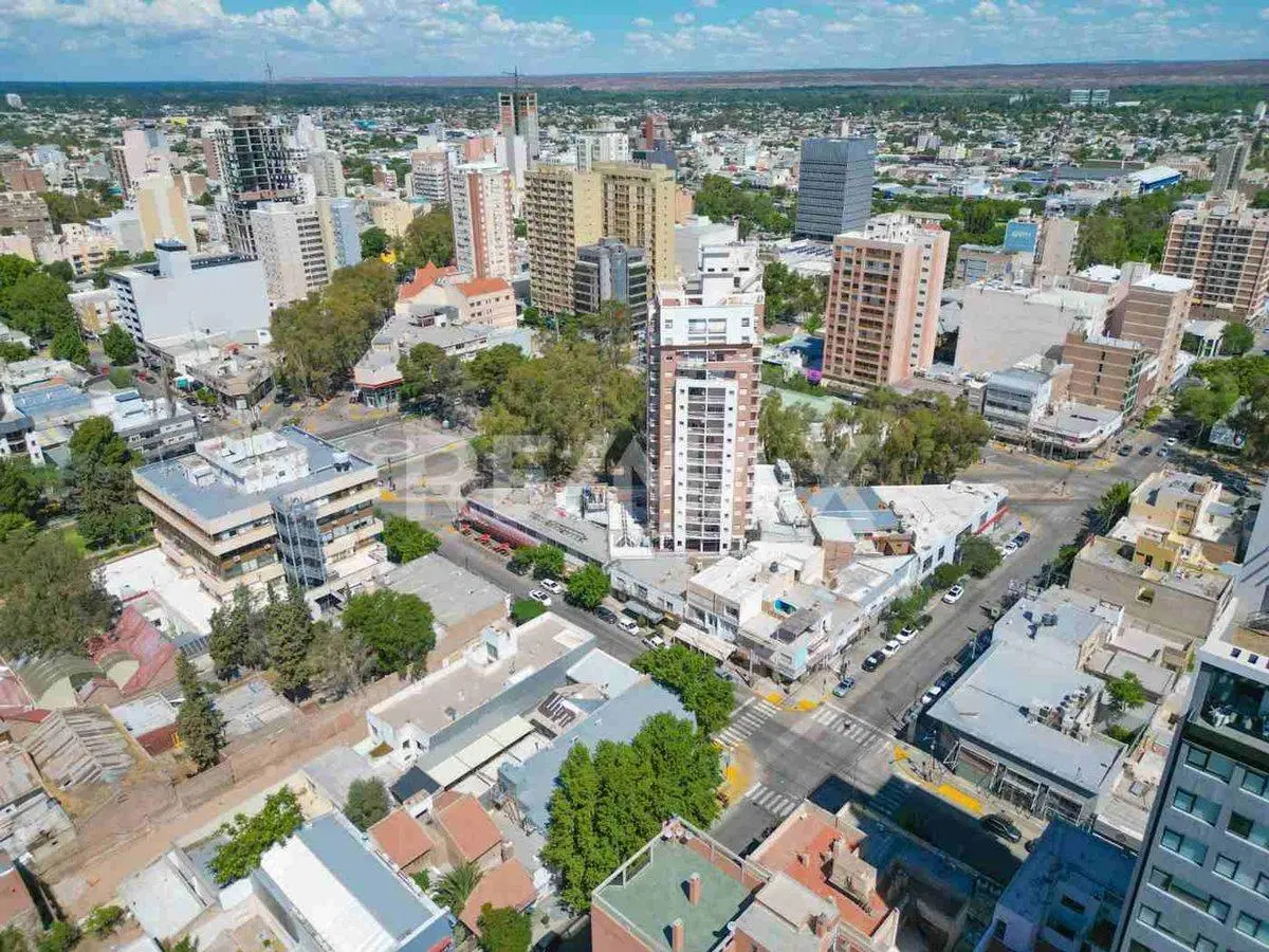 VENTA 4 LOCALES COMERCIALES GALERIA EDIFICIO ROCA 4