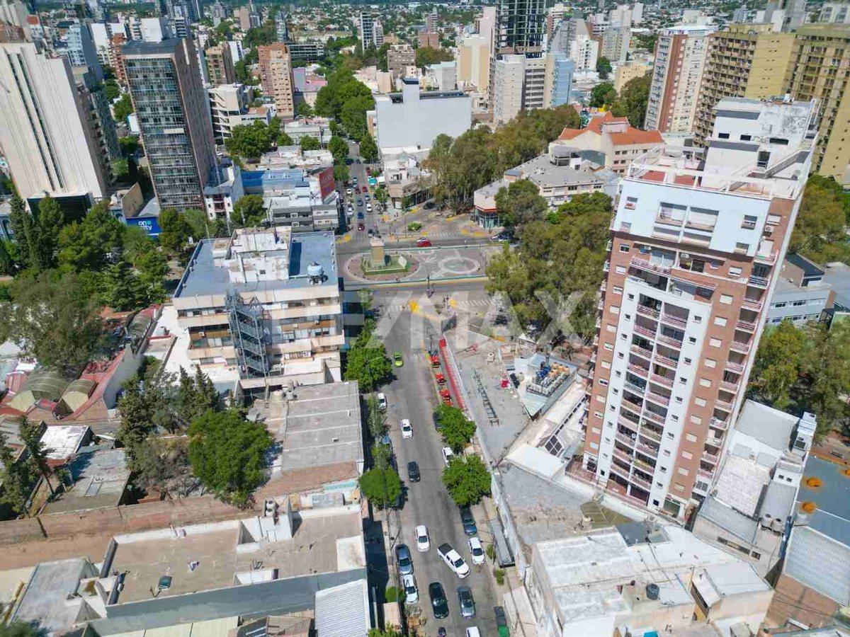 VENTA 4 LOCALES COMERCIALES GALERIA EDIFICIO ROCA