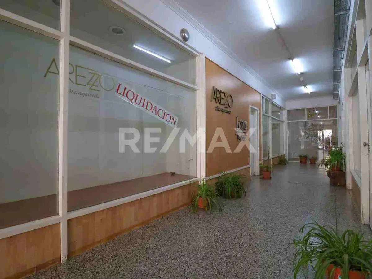 VENTA 4 LOCALES COMERCIALES GALERIA EDIFICIO ROCA 3