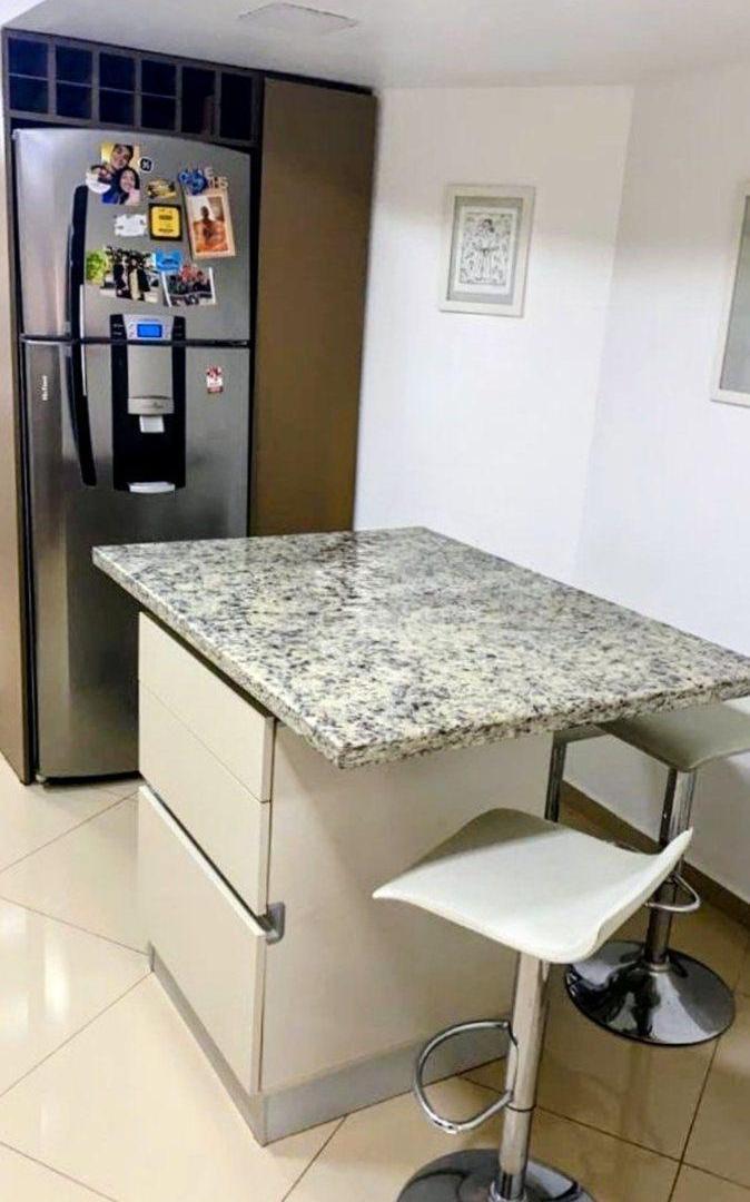 Foto de VENTA TRIPLEX 3 DORMITOROS B° SANTA GENOVEVA, imagen 4