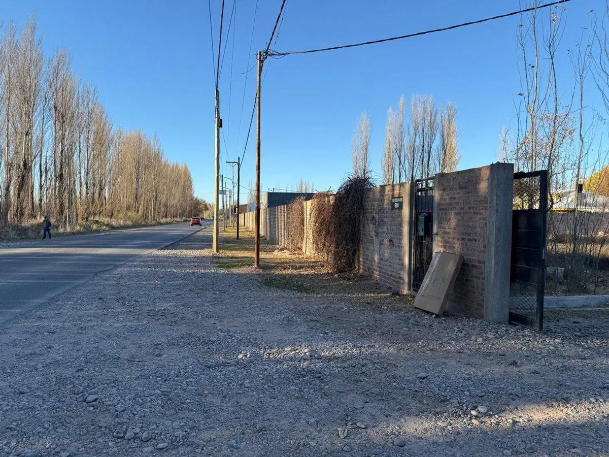 VENTA LOTE EN BARRIO CERRADO, PLOTTIER 4