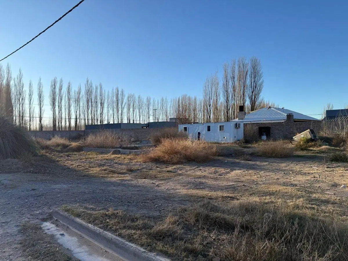 VENTA LOTE EN BARRIO CERRADO, PLOTTIER 4