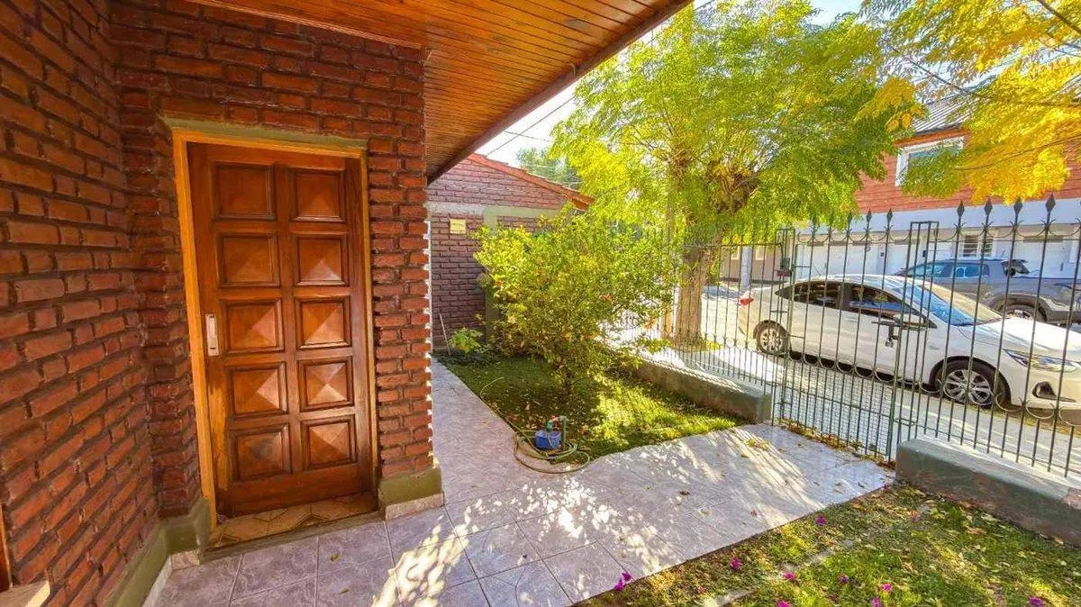 VENTA CASA PLANTA BAJA BARRIO VILLA FARREL 3
