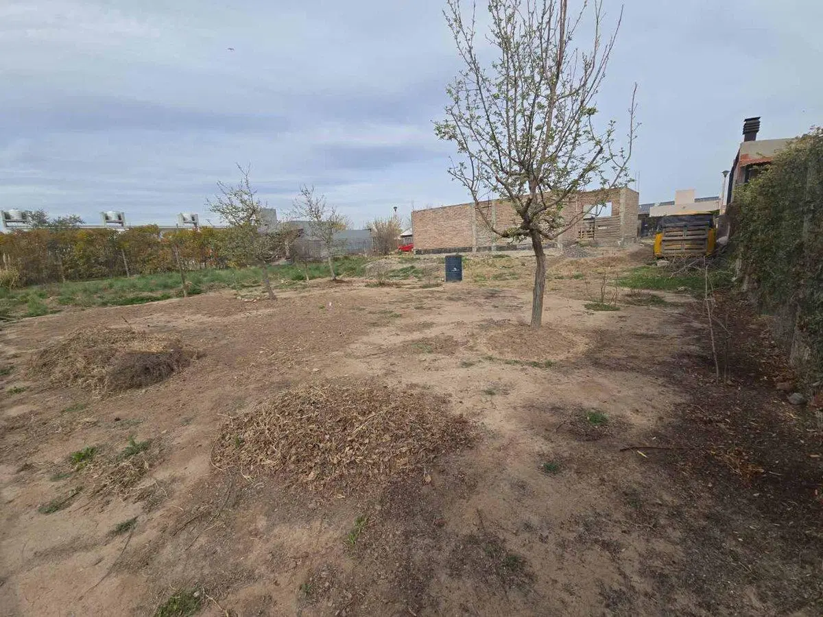VENTA LOTE CON AVANCES DE OBRA EN LA CLEMENTINA 3