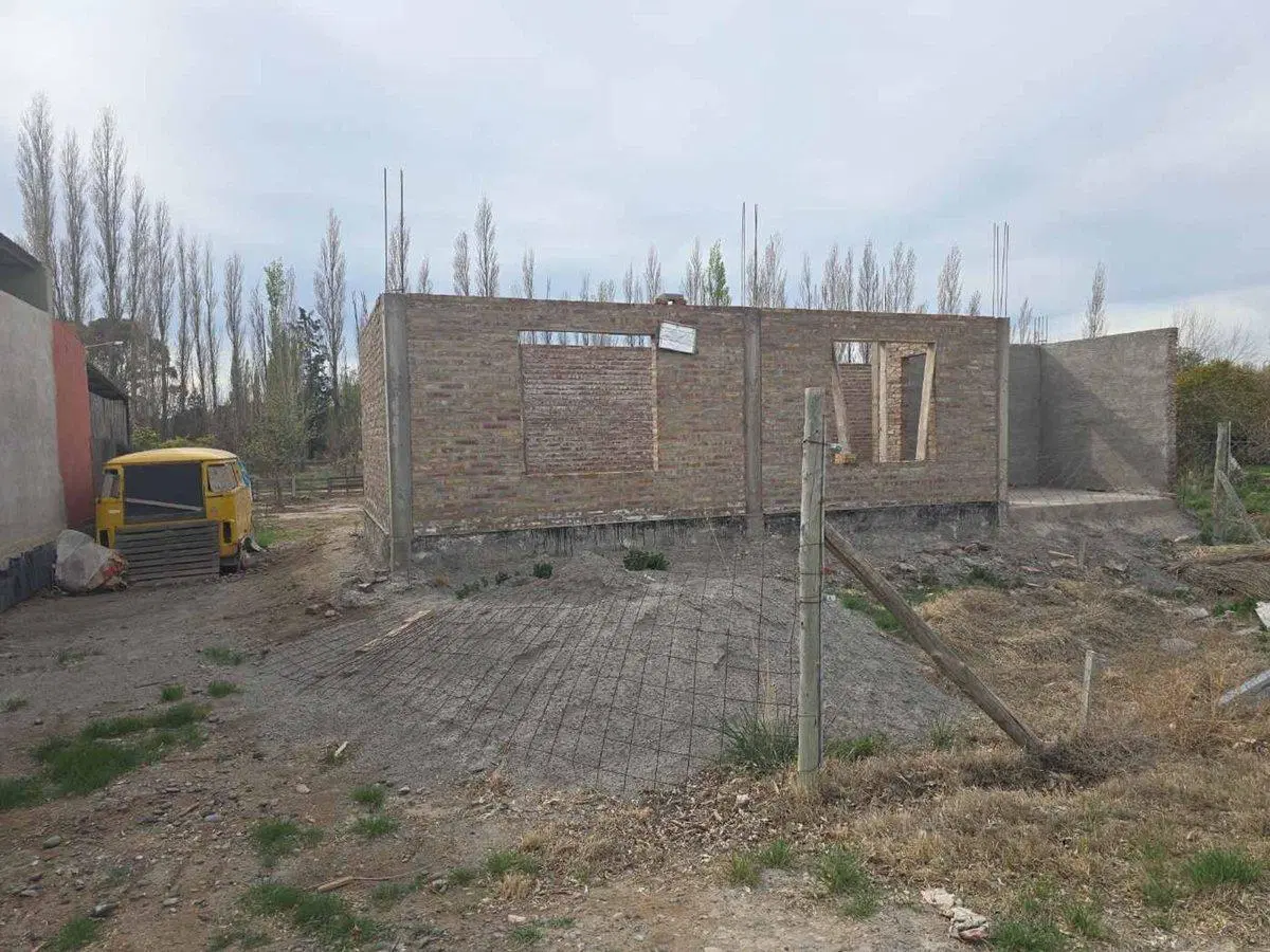 VENTA LOTE CON AVANCES DE OBRA EN LA CLEMENTINA 2