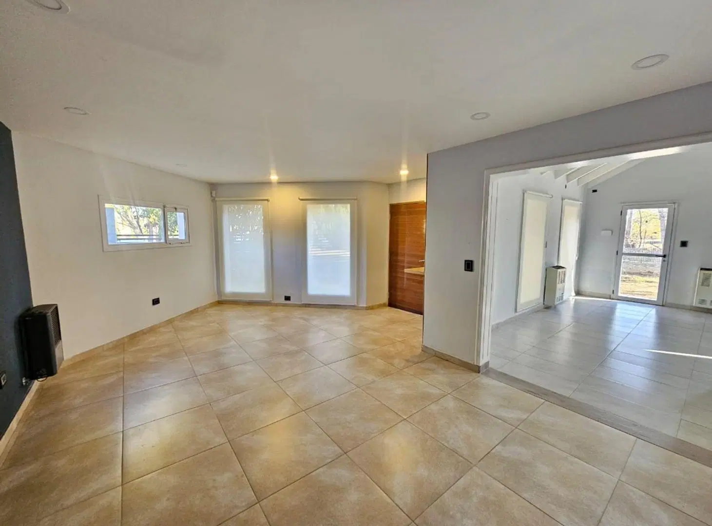 CASA EN ALQUILER CON PILETA - PLOTTIER 4