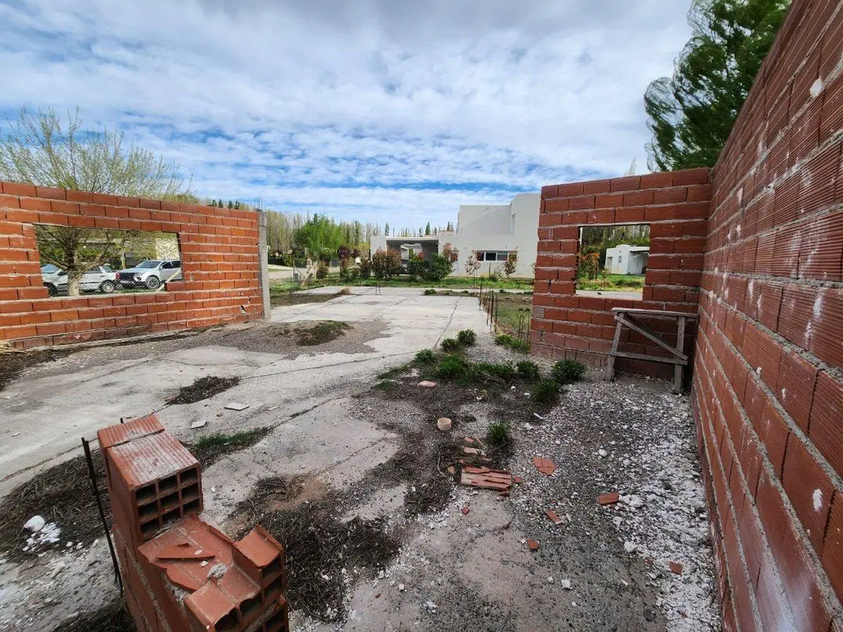 VENTA LOTE BARRIO CERRADO SANTA RITA 8