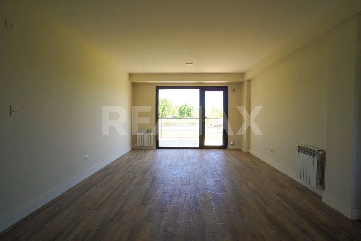 VENTA DEPARTAMENTO 2 DORM CON BALCÓN, B° CANALES 2