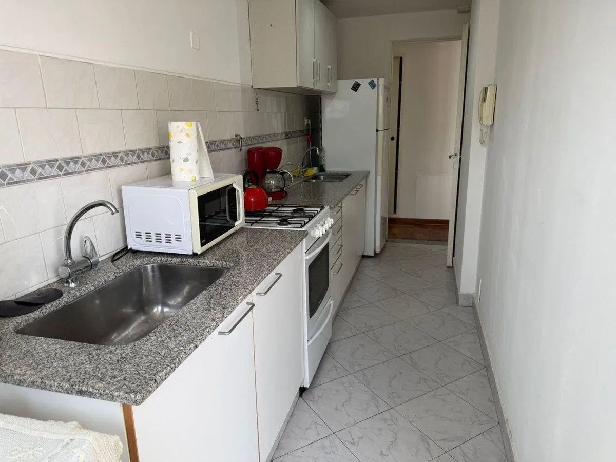 VENTA DEPARTAMENTO 2 DORM CON COCHERA/ CENTRICO 3
