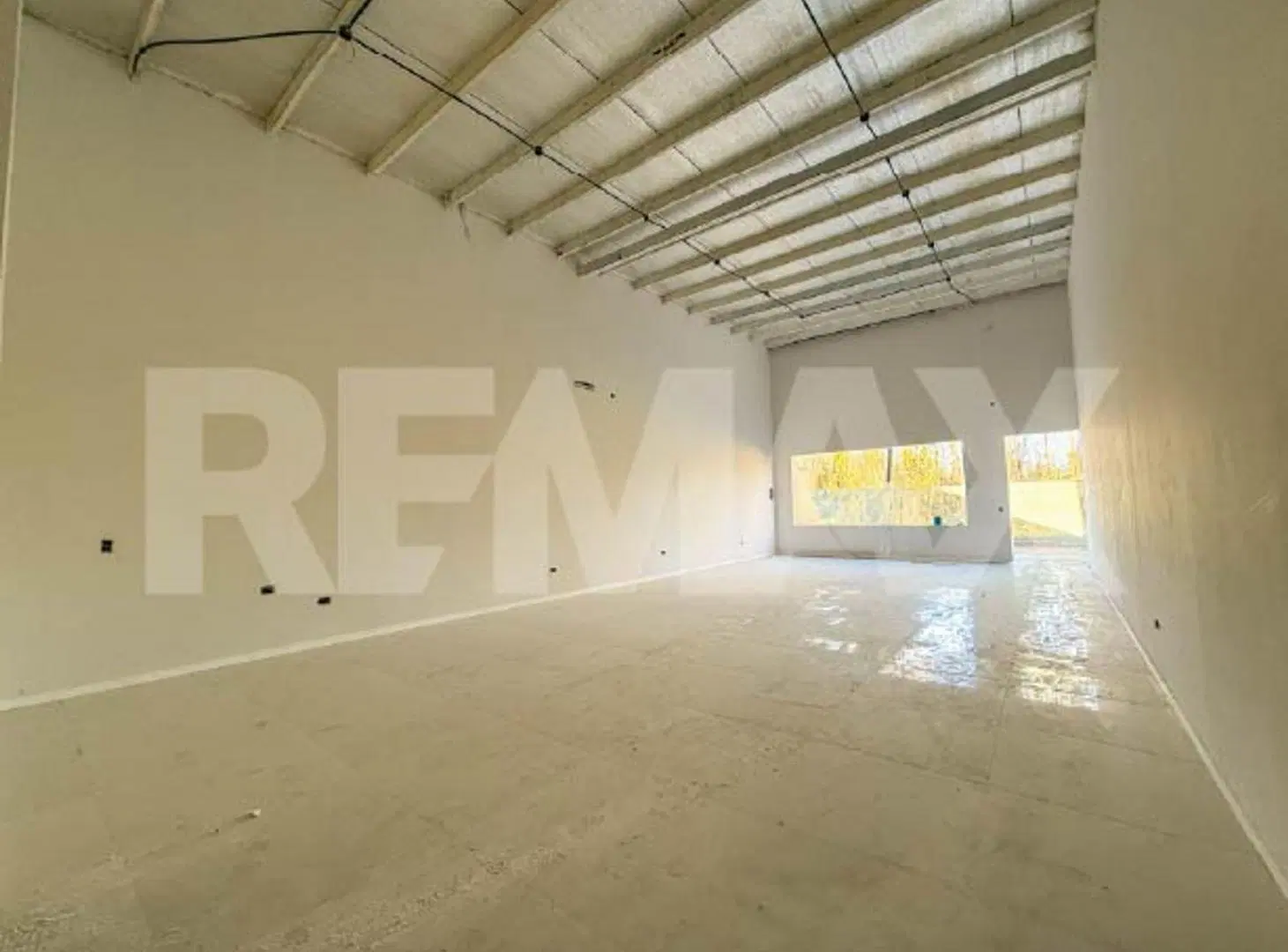 VENTA LOCALES COMERCIALES - LA RESERVA B° BOTANICO 5
