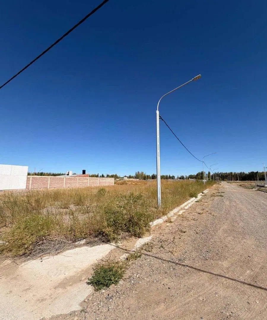 VENTA DE LOTE EN ESQUINA, BARRIO PEUMAYEN 4