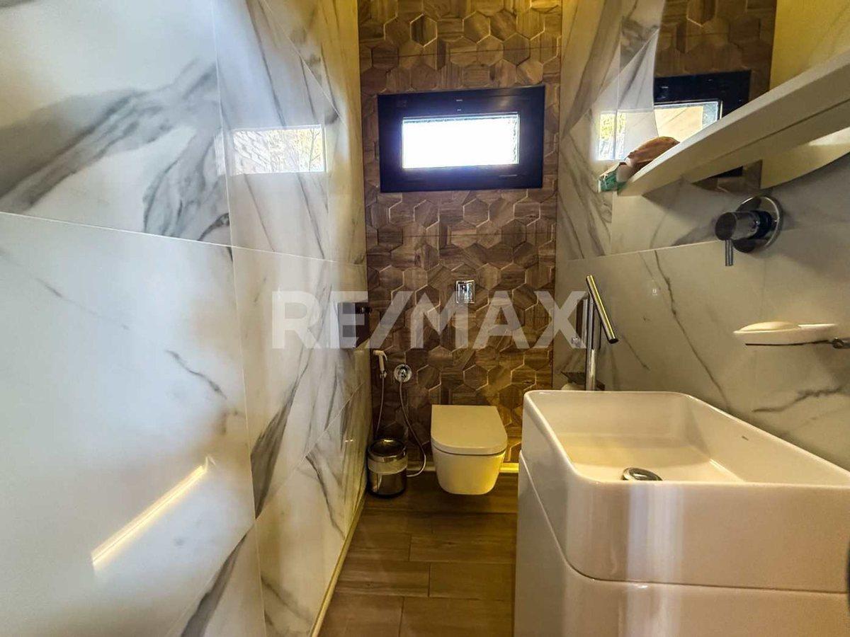Foto de VENTA CASA 4 DORM + ESTUDIO - CANALES DE PLOTTIER, imagen 5