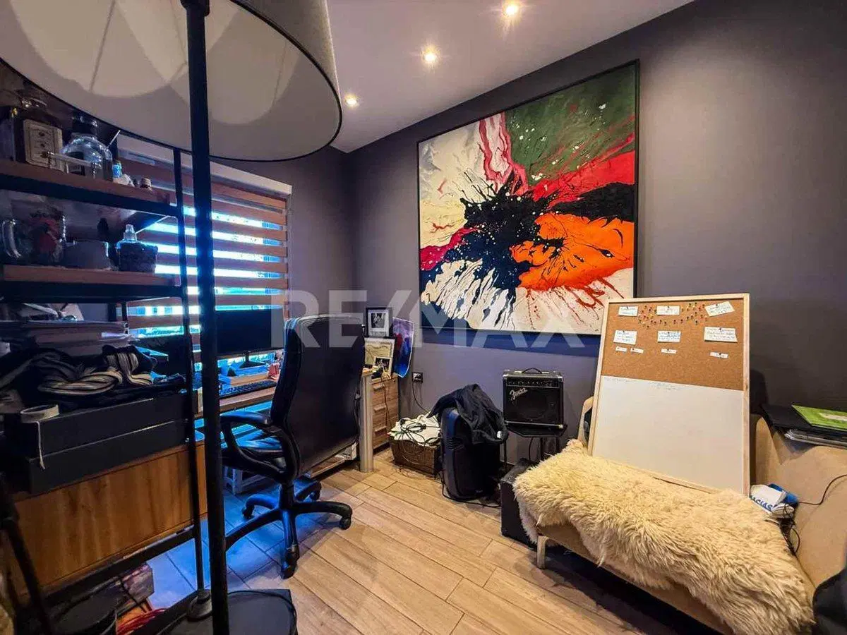 VENTA CASA 4 DORM + ESTUDIO -  CANALES DE PLOTTIER 2