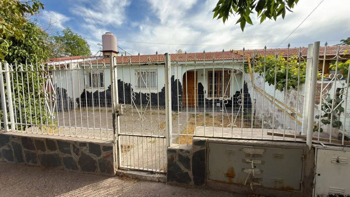 ALQUILER CASA 2 DORMITORIOS, BARRIO MELIPAL 3