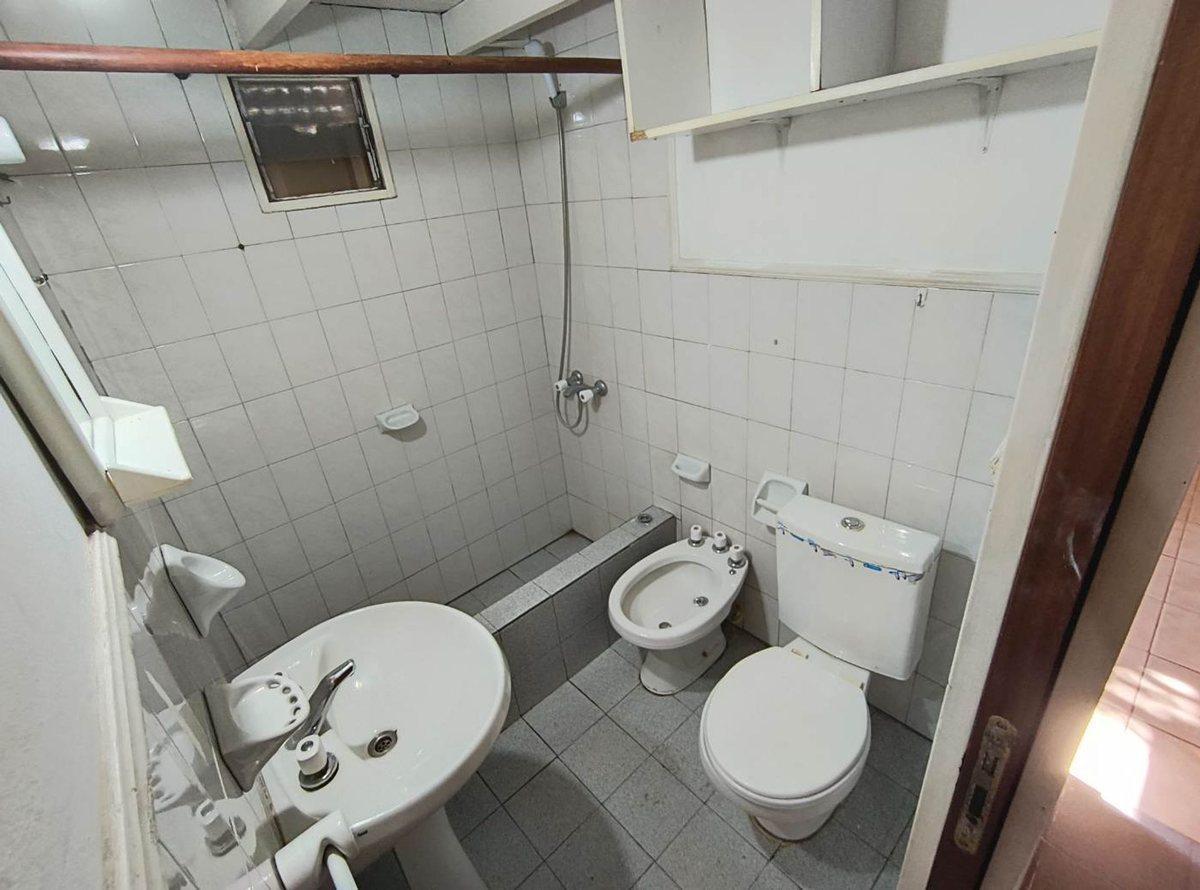 VENTA CASA DE DOS DORMITORIOS MAS DEPARTAMENTO NQN