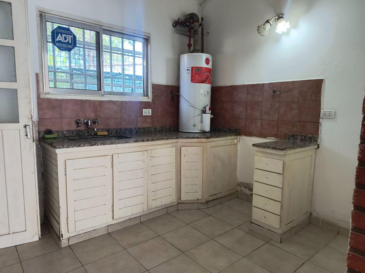 VENTA CASA DE DOS DORMITORIOS MAS DEPARTAMENTO NQN