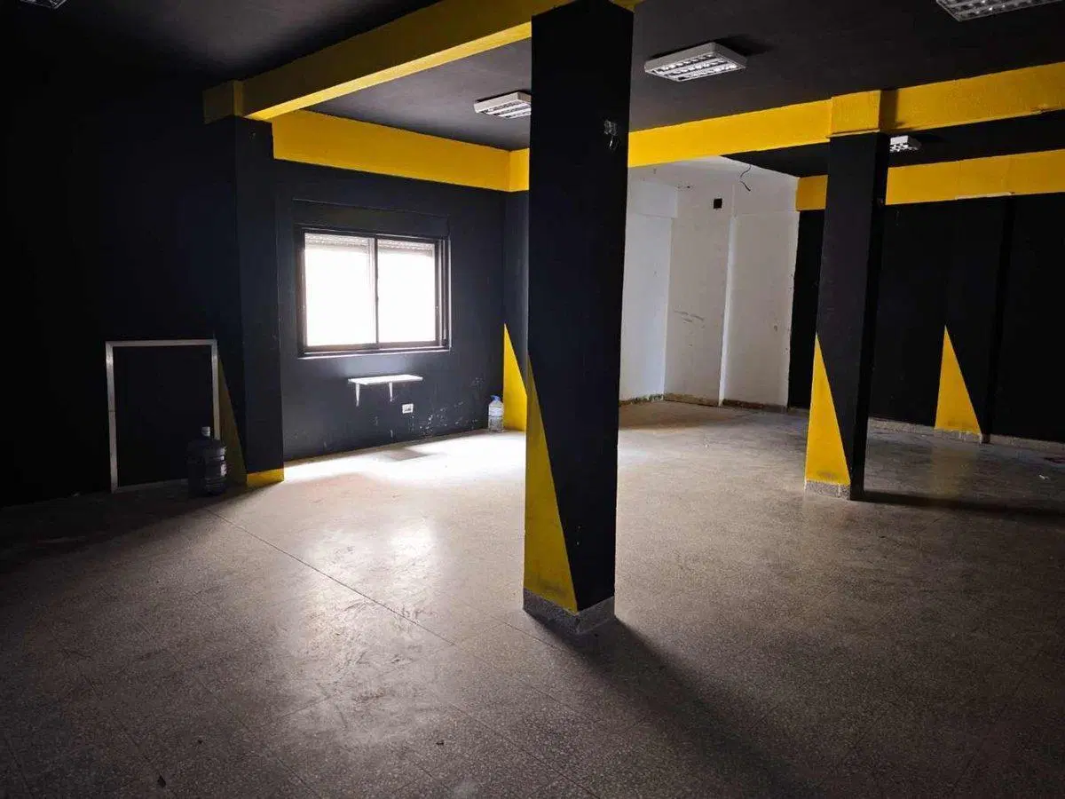 ALQUILER COMERCIAL 80m2 J. A. ROCA MICROCENTRO NQN 2