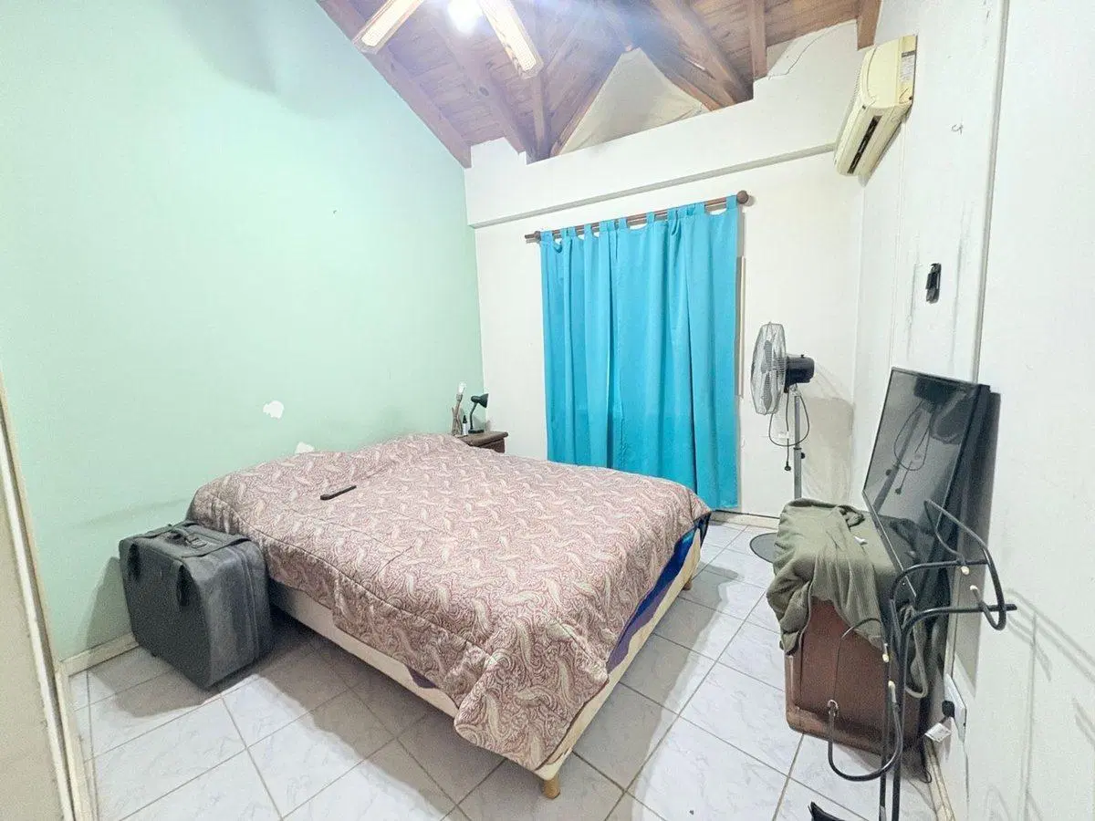 VENTA DUPLEX 3 DORMITORIOS - B° SANTA GENOVEVA 8