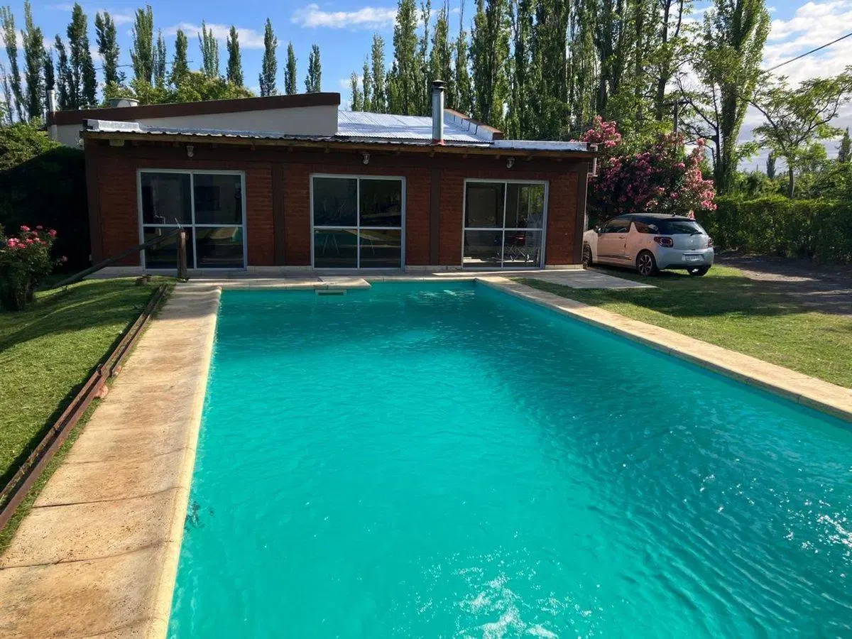 CHACRA CON CASA, GALPON Y PILETA (SUP 95000 m2) 3